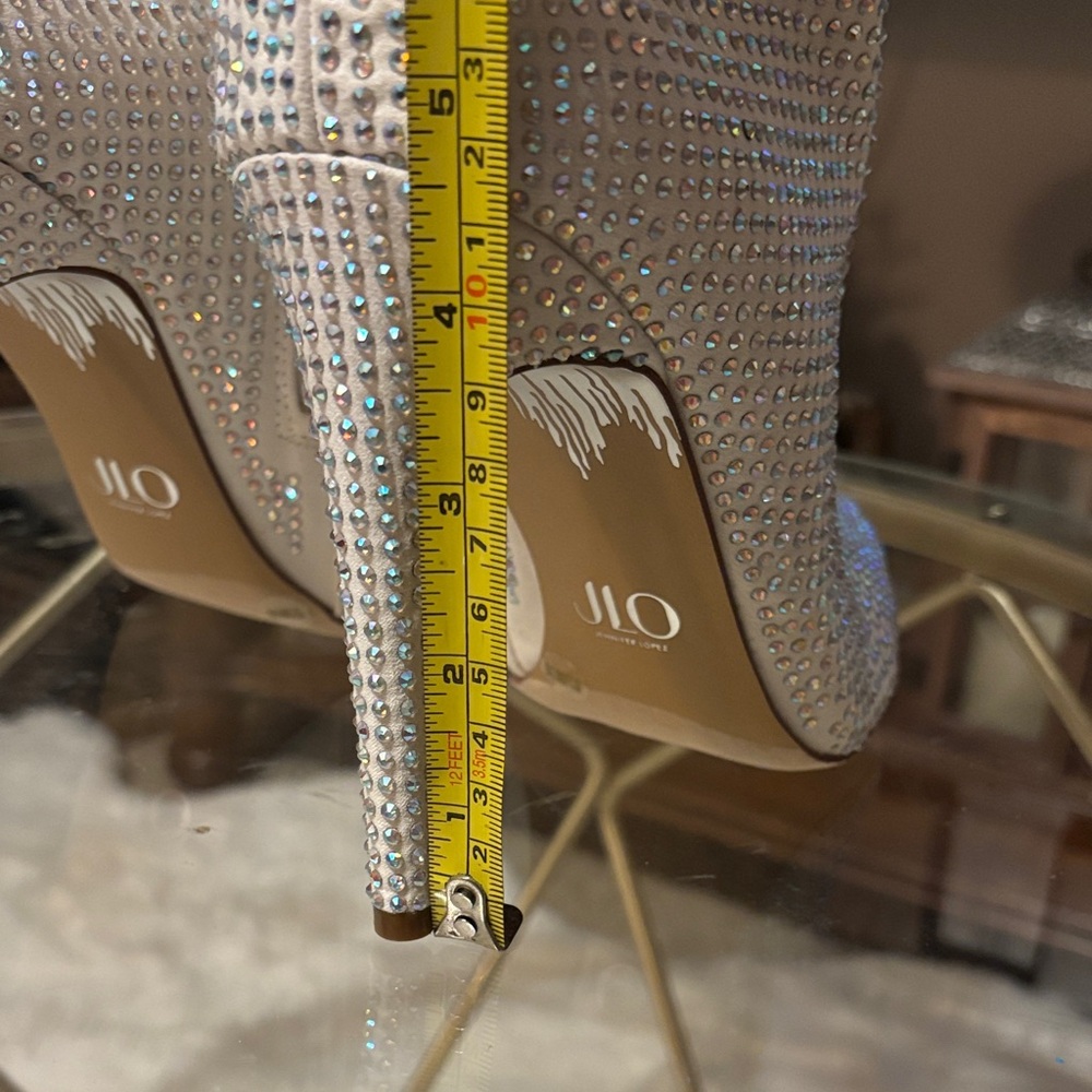 Jennifer Lopez Sparkling Silver Heeled Boots - Picture 8 of 9